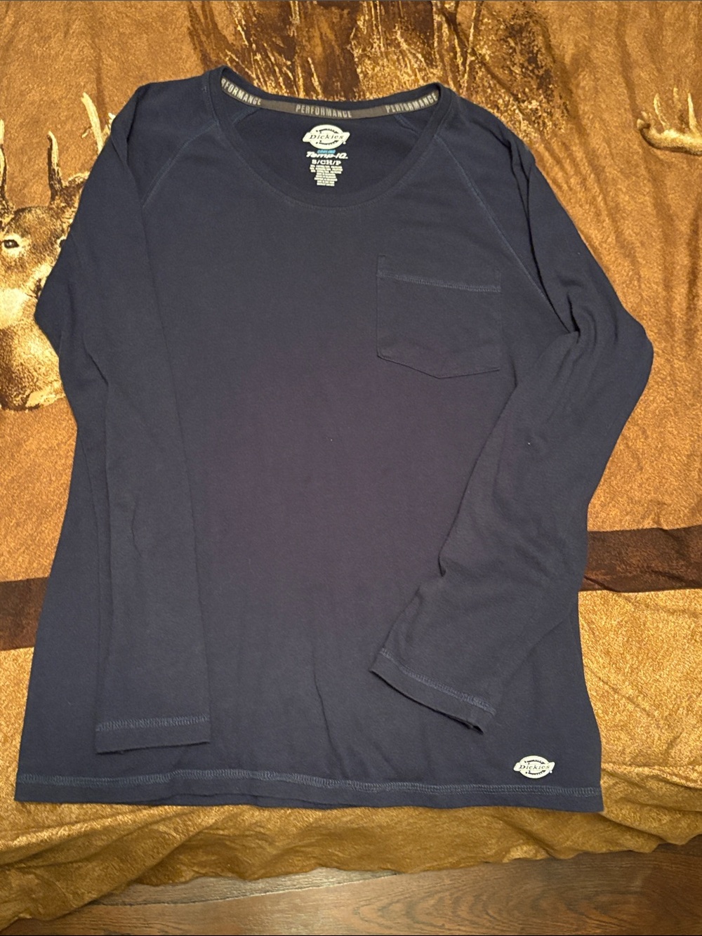 Dickies Navy Long-Sleeve Pocket Top